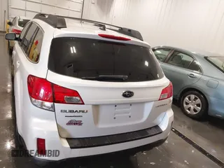 2014 Subaru Outback 2.5i Premium with VIN 4S4BRCCC6E3284922, listed as a IAAI auction lot 41446811 with 155,586 mi miles. Bid and sale history available at carsss.com. Image 16.