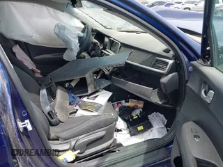 2019 Kia Optima LX z VIN 5XXGT4L30KG357618, wystawiony jako IAAI lot #41854957 z przebiegiem Nie podano mil oraz . Historia ofert i sprzedaży dostępna na DreamBid. Obrazek 5.