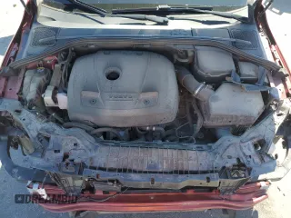 2017 Volvo V60 Premier with VIN YV140MEK9H1368695, listed as a Copart auction lot 69921384 with 99,724 mi miles and Salvage Title. Bid and sale history available at carsss.com. Image 13.