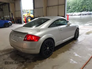 2000 Audi TT z VIN TRUUC28N3Y1026477, wystawiony jako IAAI lot #42367016 z przebiegiem 136 182 mil mil oraz . Historia ofert i sprzedaży dostępna na DreamBid. Obrazek 4.