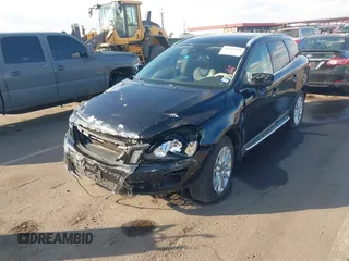 2010 Volvo XC60 3.0T z VIN YV4992DZ7A2019276, wystawiony jako IAAI lot #41459498 z przebiegiem Nie podano mil oraz . Historia ofert i sprzedaży dostępna na DreamBid. Obrazek 2.