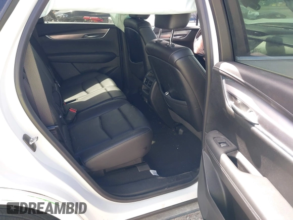 2021 Cadillac XT5 FWD Luxury with VIN 1GYKNAR40MZ146268, listed as a IAAI auction lot 41522802 with 61,775 mi miles. Bid and sale history available at carsss.com. Image 8.
