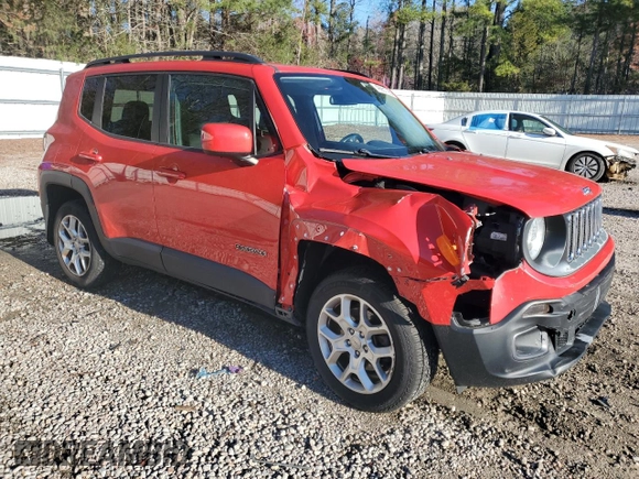 2017 Jeep Renegade Latitude with VIN ZACCJBBB8HPG02722, listed as a Copart auction lot 49951795 with 82,366 mi miles and Salvage Title. Bid and sale history available at carsss.com. Image 4.