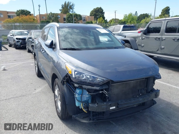 2021 Hyundai Tucson Value z VIN KM8J33A47MU396727, wystawiony jako IAAI lot #42033273 z przebiegiem 72 978 mil mil oraz . Historia ofert i sprzedaży dostępna na DreamBid. Obrazek 1.
