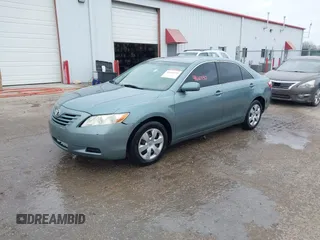 2007 Toyota Camry CE with VIN 4T1BE46KX7U651838, listed as a IAAI auction lot 41660130 with 191,619 mi miles. Bid and sale history available at carsss.com. Image 2.