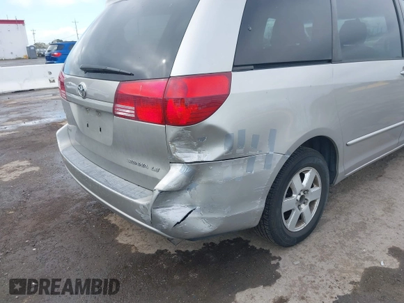 2005 Toyota Sienna CE with VIN 5TDZA23C55S264700, listed as a IAAI auction lot 41878179 with 293,934 mi miles. Bid and sale history available at carsss.com. Image 6.