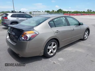 2007 Nissan Altima SL z VIN 1N4BL21EX7C201361, wystawiony jako IAAI lot #42329145 z przebiegiem 62 244 mil mil oraz . Historia ofert i sprzedaży dostępna na DreamBid. Obrazek 4.