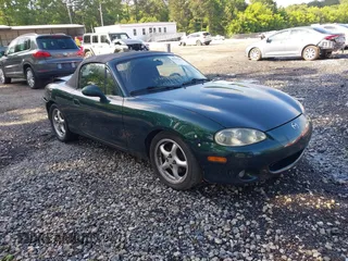 2001 Mazda MX-5 Miata z VIN JM1NB353010203783, wystawiony jako IAAI lot #42255348 z przebiegiem 139 080 mil mil oraz . Historia ofert i sprzedaży dostępna na DreamBid. Obrazek 1.