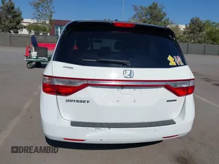 2011 Honda Odyssey Touring с VIN 5FNRL5H92BB009995, выставлен на аукционе IAAI как лот 42147249 с пробегом 139 543 миль миль и . История ставок и продаж доступна на DreamBid. Изображение 16.