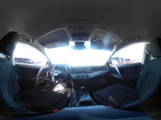 2017 Toyota RAV4 LE z VIN JTMZFREV7HJ143595, wystawiony jako IAAI lot #41626422 z przebiegiem 78 236 mil mil oraz . Historia ofert i sprzedaży dostępna na DreamBid. Obrazek 19.