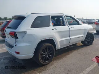2018 Jeep Grand Cherokee Laredo with VIN 1C4RJFAGXJC121900, listed as a IAAI auction lot 42429505 with 72,351 mi miles and . Bid and sale history available at DreamBid. Image 4.