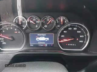 2020 Chevrolet Silverado 1500 LT Trail Boss with VIN 3GCPYFEL2LG319140, listed as a IAAI auction lot 41475510 with 111,424 mi miles. Bid and sale history available at carsss.com. Image 7.