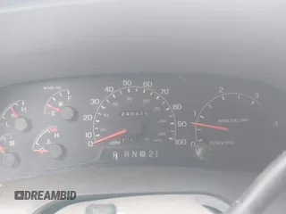 2001 Ford Excursion Limited z VIN 1FMSU43FX1EA39618, wystawiony jako IAAI lot #42519412 z przebiegiem 240 439 mil mil oraz . Historia ofert i sprzedaży dostępna na DreamBid. Obrazek 7.