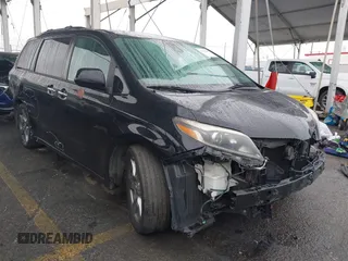 2018 Toyota Sienna SE with VIN 5TDXZ3DC1JS953289, listed as a IAAI auction lot 41525385 with 63,450 mi miles and . Bid and sale history available at DreamBid. Image 1.