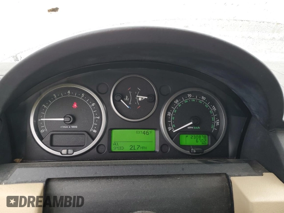 2005 Land Rover LR3 HSE with VIN SALAG254X5A343321, listed as a Copart auction lot 55645225 with 230,878 mi miles and Clean title. Bid and sale history available at DreamBid. Image 9.