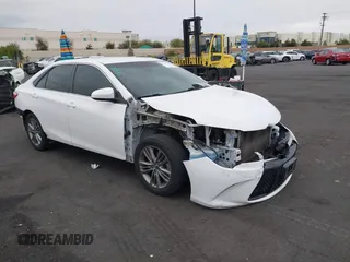 2015 Toyota Camry XLE with VIN 4T1BF1FK0FU094206, listed as a IAAI auction lot 42071968 with 110,165 mi miles. Bid and sale history available at carsss.com. Image 14.