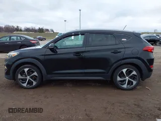 2016 Hyundai Tucson Limited z VIN KM8J3CA24GU110903, wystawiony jako IAAI lot #41149870 z przebiegiem 158 321 mil mil oraz . Historia ofert i sprzedaży dostępna na DreamBid. Obrazek 14.