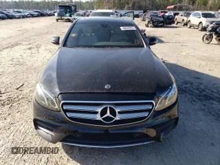 2018 Mercedes-Benz E-Class E 300 with VIN WDDZF4JB3JA306561, listed as a Copart auction lot 40059863 with 50,439 mi miles. Bid and sale history available at carsss.com. Image 5.