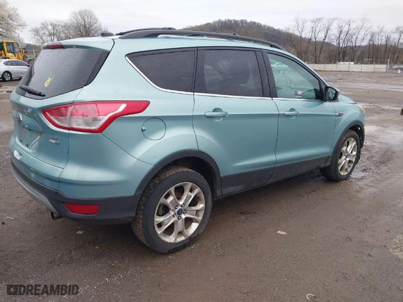 2013 Ford Escape SE with VIN 1FMCU9GX0DUB79904, listed as a IAAI auction lot 41955550 with 80,026 mi miles. Bid and sale history available at carsss.com. Image 4.