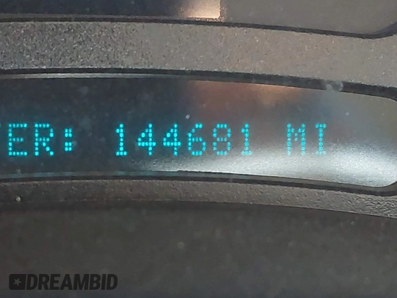 2005 Chevrolet Tahoe Police z VIN 1GNEC13Z15R223249, wystawiony jako IAAI lot #41874311 z przebiegiem 144 681 mil mil oraz . Historia ofert i sprzedaży dostępna na DreamBid. Obrazek 7.