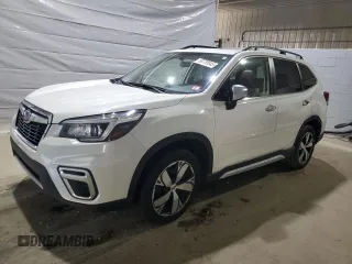 2019 Subaru Forester Touring z VIN JF2SKAWC2KH480736, wystawiony jako Copart lot #58730945 z przebiegiem 108 524 mil mil oraz Szkoda całkowita • Salvage title. Historia ofert i sprzedaży dostępna na DreamBid. Obrazek 1.