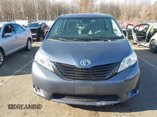 2014 Toyota Sienna L with VIN 5TDZK3DC0ES413970, listed as a IAAI auction lot 40870422 with 138,589 mi miles. Bid and sale history available at carsss.com. Image 12.