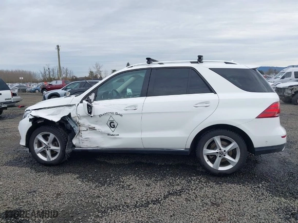 2017 Mercedes-Benz GLE with VIN 4JGDA5HB4HA964720, listed as a IAAI auction lot 41588045 with 66,549 mi miles. Bid and sale history available at carsss.com. Image 14.