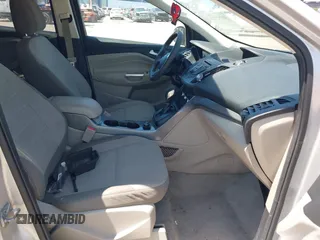 2016 Ford Escape SE with VIN 1FMCU0G71GUA90648, listed as a IAAI auction lot 42052722 with 111,196 mi miles. Bid and sale history available at carsss.com. Image 5.