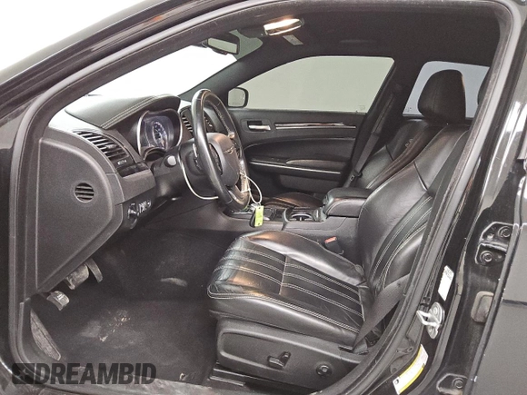 2021 Chrysler 300 with VIN 2C3CCABG8MH520182, listed as a Copart auction lot 51822095 with 123,002 mi miles and Clean Title. Bid and sale history available at carsss.com. Image 7.