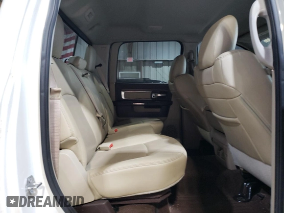 2016 Ram 1500 Laramie z VIN 1C6RR7VM5GS325623, wystawiony jako Copart lot #55852815 z przebiegiem 112 244 mil mil oraz Czysty tytuł • Clean title. Historia ofert i sprzedaży dostępna na DreamBid. Obrazek 10.