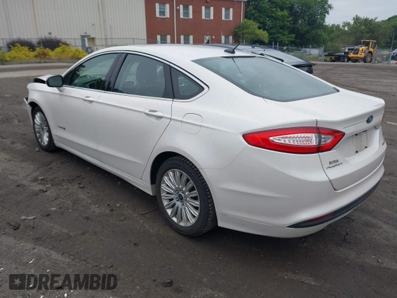 2013 Ford Fusion SE Hybrid with VIN 3FA6P0LU0DR128688, listed as a IAAI auction lot 42580852 with 137,421 mi miles and . Bid and sale history available at DreamBid. Image 3.