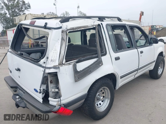 1992 Ford Explorer XL with VIN 1FMDU32X3NUD22144, listed as a IAAI auction lot 42355356 with 107,047 mi miles and . Bid and sale history available at DreamBid. Image 4.
