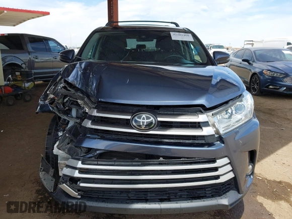 2018 Toyota Highlander LE with VIN 5TDZZRFH0JS285957, listed as a IAAI auction lot 42381460 with 85,183 mi miles and . Bid and sale history available at DreamBid. Image 13.