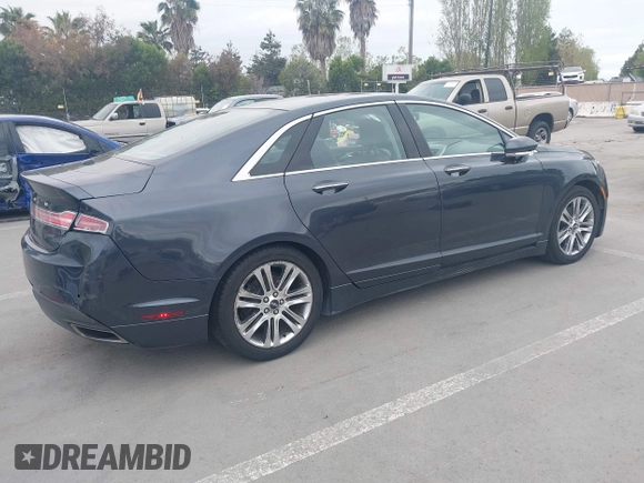 2013 Lincoln MKZ Hybrid with VIN 3LN6L2LU7DR820041, listed as a IAAI auction lot 42068963 with 265,256 mi miles. Bid and sale history available at carsss.com. Image 4.