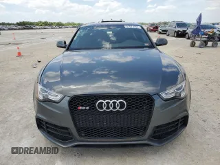 2015 Audi RS 5 z VIN WUAC6AFR9FA900294, wystawiony jako Copart lot #47674394 z przebiegiem 89 264 mil mil oraz . Historia ofert i sprzedaży dostępna na DreamBid. Obrazek 5.