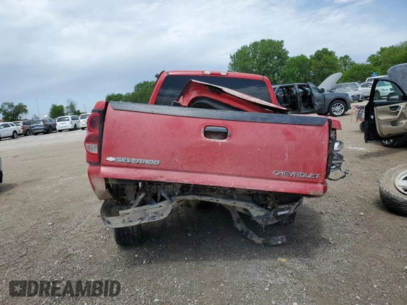 2005 Chevrolet Silverado 1500 Z71 z VIN 1GCEK19Z65Z298192, wystawiony jako Copart lot #57166255 z przebiegiem 168 352 mil mil oraz Szkoda całkowita • Salvage title. Historia ofert i sprzedaży dostępna na DreamBid. Obrazek 6.