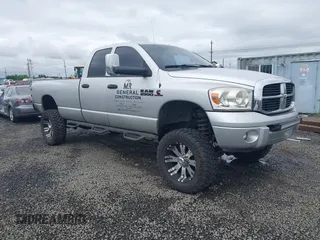 2007 Dodge 2500 SLT with VIN 1D7KS28C07J512719, listed as a IAAI auction lot 42259270 with 303,958 mi miles and . Bid and sale history available at DreamBid. Image 1.