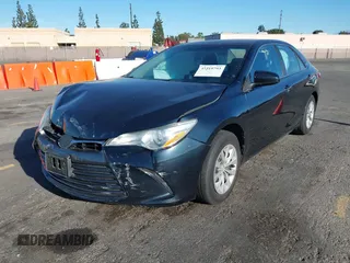 2015 Toyota Camry XLE with VIN 4T4BF1FK4FR512658, listed as a IAAI auction lot 41419793 with 91,741 mi miles. Bid and sale history available at carsss.com. Image 2.