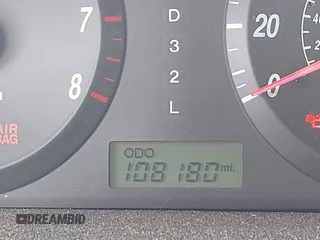 2004 Hyundai Elantra GLS z VIN KMHDN46D14U790939, wystawiony jako IAAI lot #42194909 z przebiegiem 108 180 mil mil oraz . Historia ofert i sprzedaży dostępna na DreamBid. Obrazek 15.