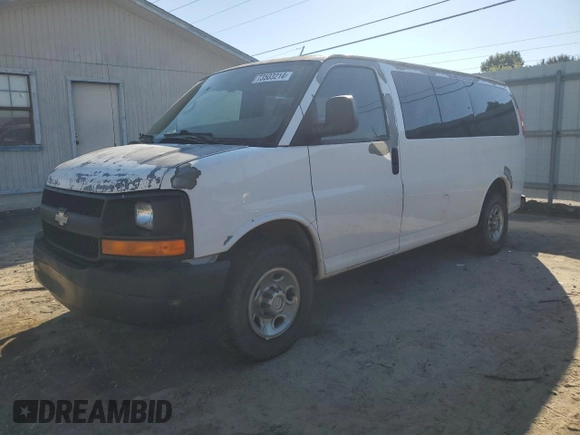 2008 Chevrolet Express Passenger z VIN 1GAGG25KX81133217, wystawiony jako Copart lot #73503214 z przebiegiem 323 605 mil mil oraz Czysty tytuł • Clean title. Historia ofert i sprzedaży dostępna na DreamBid. Obrazek 1.