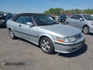 2001 Saab 9-3 SE z VIN YS3DF78K817012431, wystawiony jako IAAI lot #42069759 z przebiegiem 99 282 mil mil oraz . Historia ofert i sprzedaży dostępna na DreamBid. Obrazek 1.