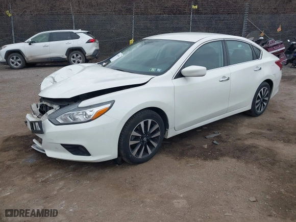 2018 Nissan Altima 2.5 SL with VIN 1N4AL3AP5JC199495, listed as a IAAI auction lot 41665962 with 136,814 mi miles. Bid and sale history available at carsss.com. Image 18.