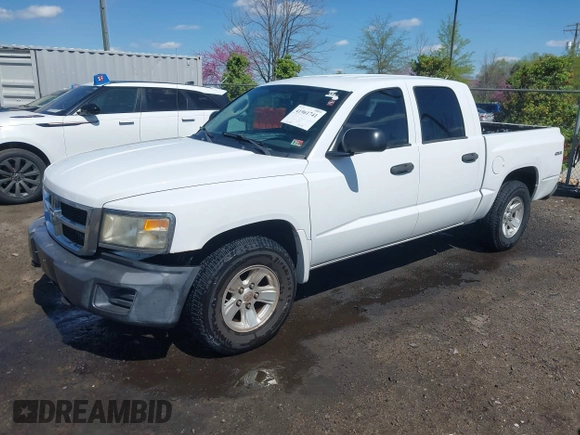 2008 Dodge Dakota с VIN 1D3HW38N38S581620, выставлен на аукционе IAAI как лот 41961741 с пробегом 133 760 миль миль и . История ставок и продаж доступна на DreamBid. Изображение 17.