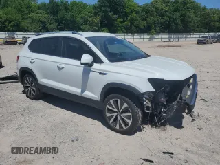 2022 Volkswagen Taos SE z VIN 3VVRX7B28NM063198, wystawiony jako Copart lot #56203605 z przebiegiem 35 220 mil mil oraz Szkoda całkowita • Salvage title. Historia ofert i sprzedaży dostępna na DreamBid. Obrazek 4.