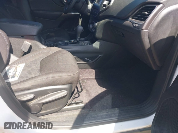 2019 Jeep Cherokee Latitude с VIN 1C4PJLCB8KD164599, выставлен на аукционе IAAI как лот 42436062 с пробегом 116 715 миль миль и . История ставок и продаж доступна на DreamBid. Изображение 5.