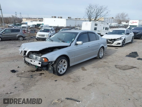 2002 BMW 5 Series 525i with VIN WBADT33412GF42744, listed as a IAAI auction lot 41609141 with 1 mi miles. Bid and sale history available at carsss.com. Image 2.