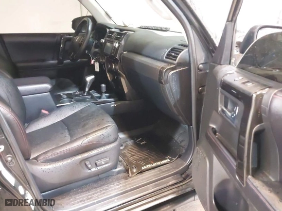 2017 Toyota 4Runner SR5 with VIN JTEBU5JR8H5421711, listed as a IAAI auction lot 41731575 with 87,356 mi miles. Bid and sale history available at carsss.com. Image 5.