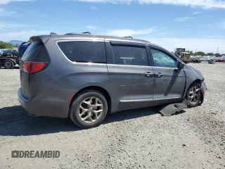 2017 Chrysler Pacifica Touring L z VIN 2C4RC1BG7HR598703, wystawiony jako Copart lot #52898815 z przebiegiem 106 720 mil mil oraz Szkoda całkowita • Salvage title. Historia ofert i sprzedaży dostępna na DreamBid. Obrazek 3.