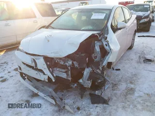 2016 Toyota Prius Four z VIN JTDKARFU1G3002577, wystawiony jako IAAI lot #41344412 z przebiegiem 110 952 mil mil oraz . Historia ofert i sprzedaży dostępna na DreamBid. Obrazek 6.