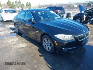2011 BMW 5 Series 528i with VIN WBAFR1C54BC736807, listed as a IAAI auction lot 41511519 with 212,110 mi miles and . Bid and sale history available at carsss.com. Image 6.